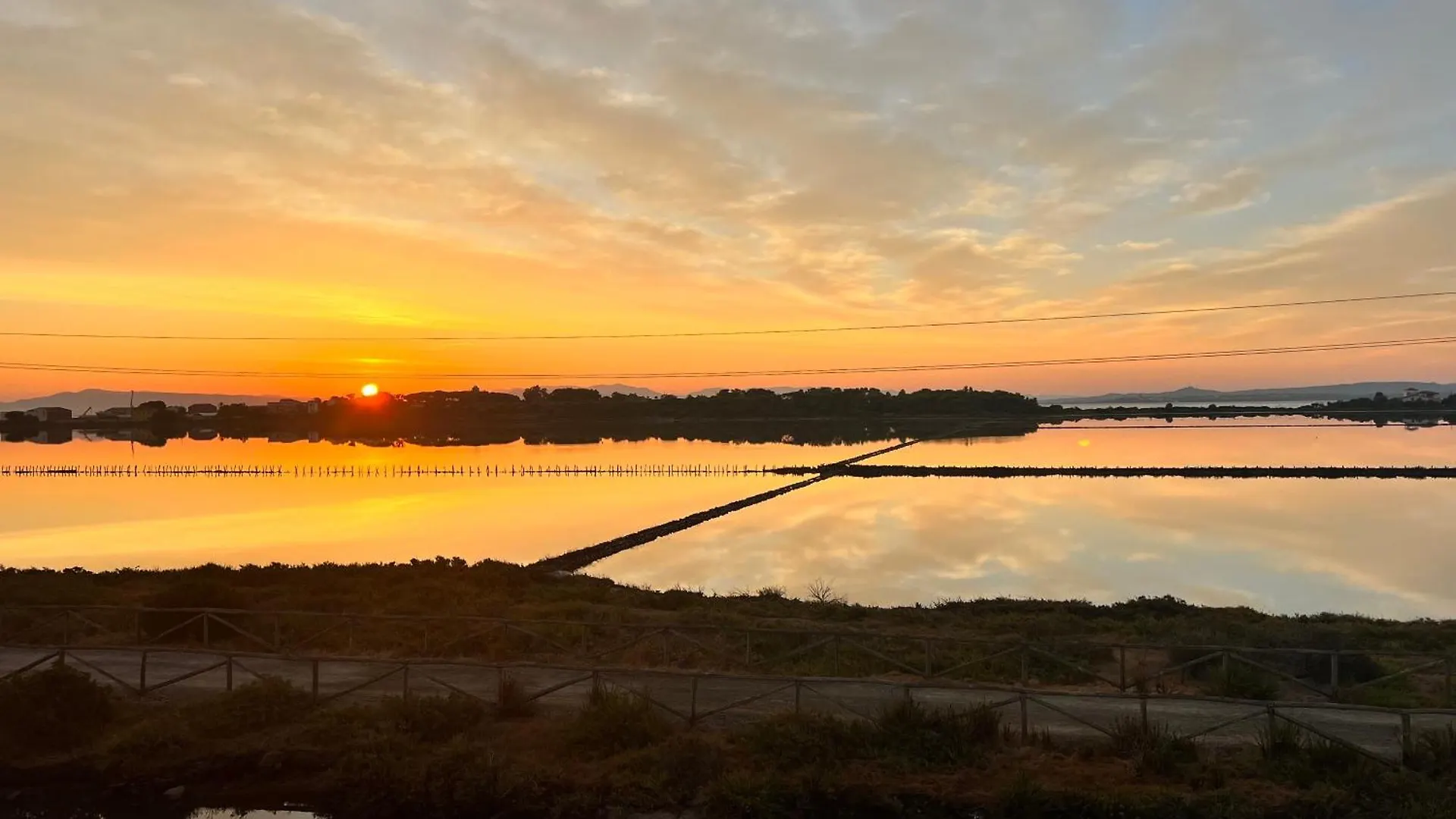Le Saline: Beautiful Apartment With Terrace And Splendid View カルロフォルテ